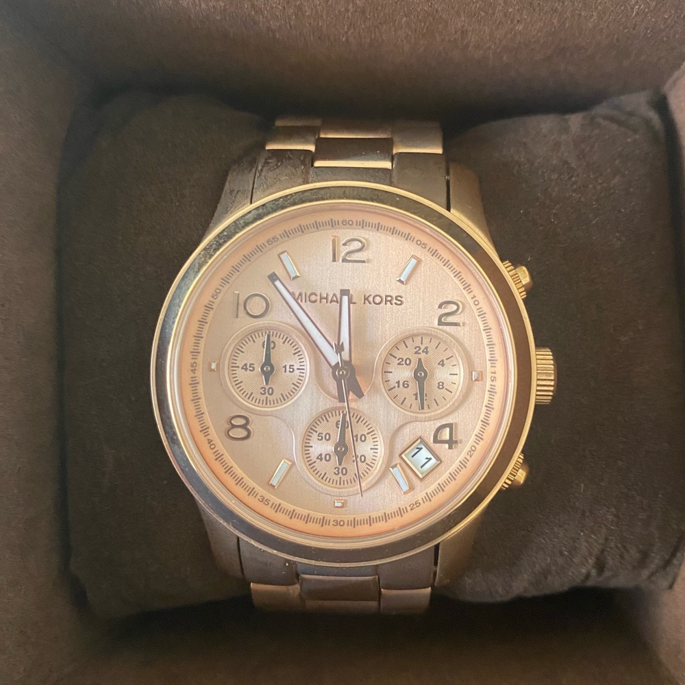 ⭐️HP⭐️MichaelKorsWomensRunwayChronograph RoseGoldToneStainlessSteelBraceletWatch
